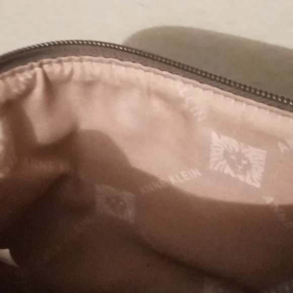 Hand bag - Picture 2 of 3